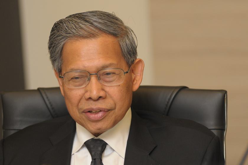 International Trade and Industry Minister Datuk Seri Mustapha Mohamed said the aerospace industry is expected to contribute an additional rm16 billion to gross national income. u00e2u20acu201d Picture by K.E.Ooi