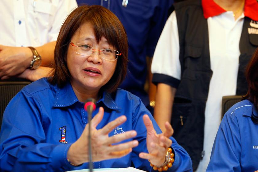 Deputy prime minister Muhyiddin Yassin announced that MCA vice-president Datin Paduka Chew Mei Fun is Barisan Nasional (BN) candidate for Kajang by-election at Barisan Nasional's meeting room at PWTC, on February 21, 2014.
