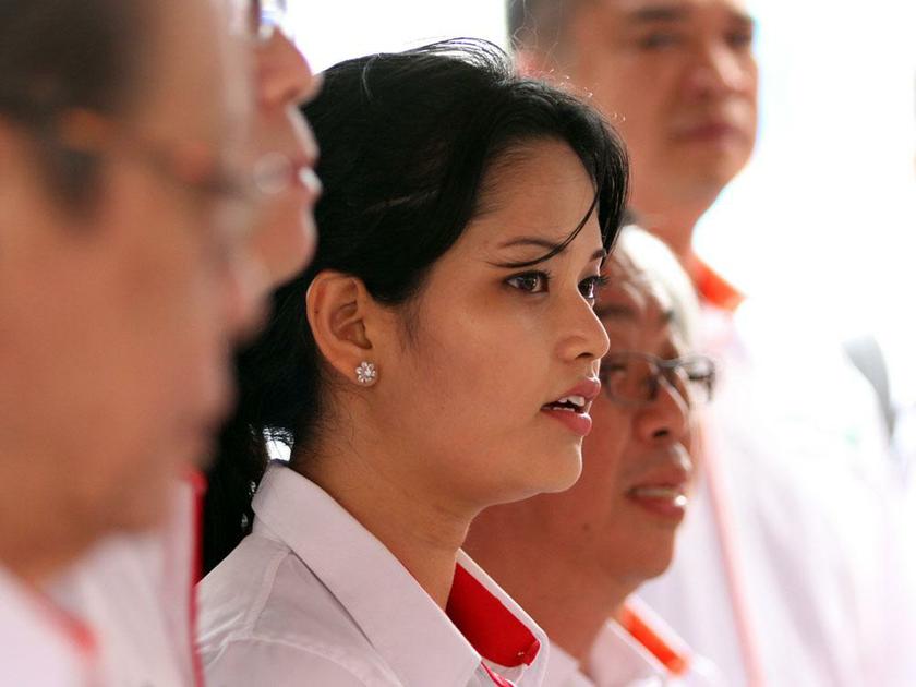 DAP's candidate for the Teluk Intan by-election, Dyana Sofya Mohd Daud in Teluk Intan, May 17, 2014. u00e2u20acu201d Picture by Yusof Mat Isa