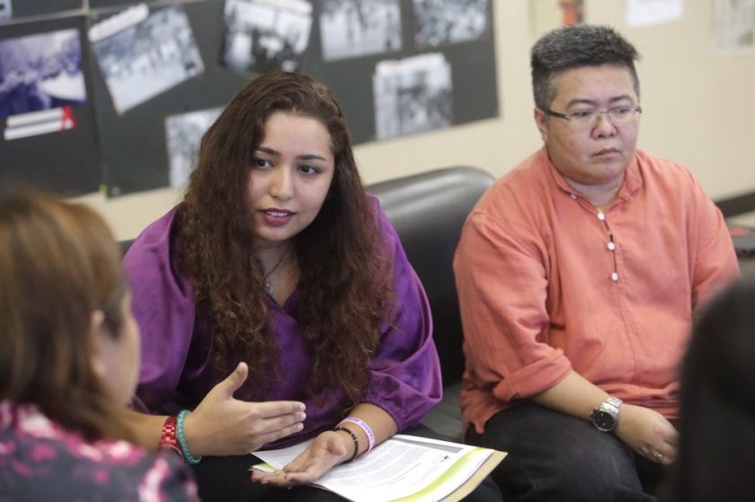 Seed exco member Lalita Abdullah (left) speaks to the media at the Pusat Bantuan Khidmat Sosial (PBKS), December 23, 2014. u00e2u20acu2022 Picture by Choo Choy May 