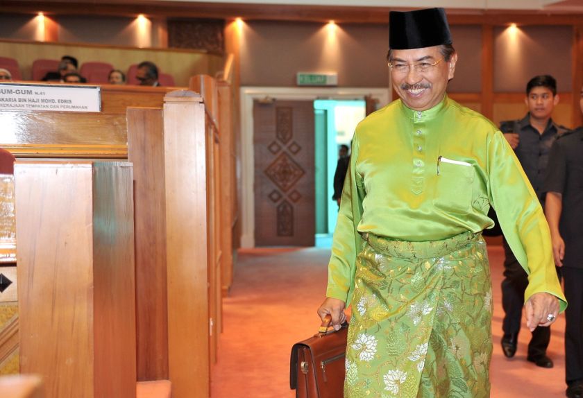 Sabah Chief Minister Datuk Seri Musa Aman on his way to present the stateu00e2u20acu2122s budget, Nov 7, 2014. u00e2u20acu201d Bernama pic 