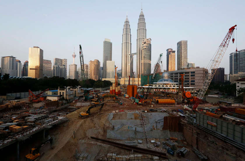 A construction site next to the Petronas Towers in Kuala Lumpur, January 26, 2015. The Malaysian economy is projected to grow from 5-5.1 per cent in 2015. u00e2u20acu201d Reuters pic