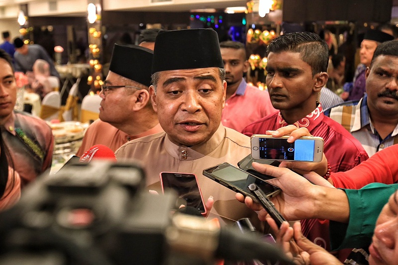 Inspector-General of Police (IGP) Tan Sri Khalid Abu Bakar (centre) speaks to reporters at a Raya open house in Bukit Aman, Kuala Lumpur, July 17, 2015. u00e2u20acu201d Picture by Saw Siow Feng