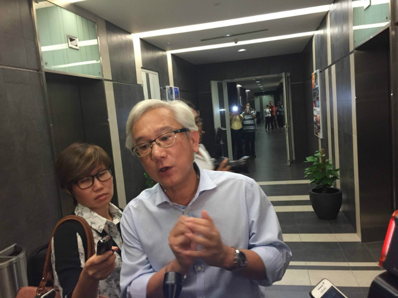 Group CEO of The Edge Media Group, Ho Kay Tat speaking to reporters at The Edge office in Mutiara Damansara, July 24, 2015. u00e2u20acu201d Picture by Kamles Kumar