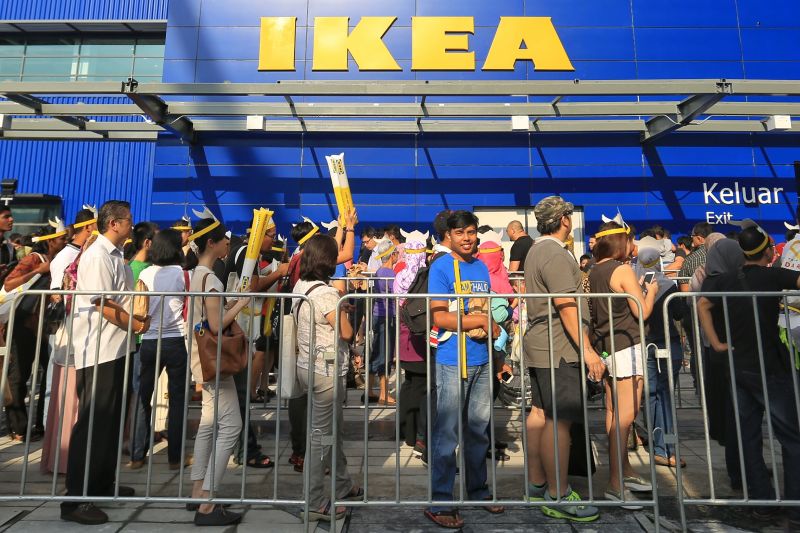 The crowd waiting for the opening of the IKEA outlet in Cheras, November 19, 2015. ― Picture by Saw Siow Feng