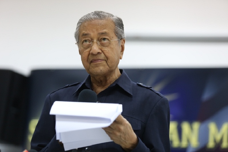 Tun Dr Mahathir Mohamad speaks during an event to announce a citizensu00e2u20acu2122 movement against the government in Kuala Lumpur on March 4, 2016. u00e2u20acu201d Picture by Saw Siow Feng