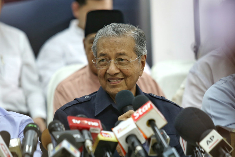 Tun Dr Mahathir Mohamad is seen during an event to announce a citizensu00e2u20acu2122 movement against the government, in Kuala Lumpur on March 4, 2016. u00e2u20acu201d Picture by Saw Siow Feng