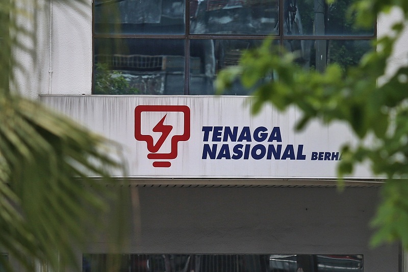 The current tariff will continue until further notice, Tenaga Nasional Berhad confirms. — Picture by Saw Siow Feng