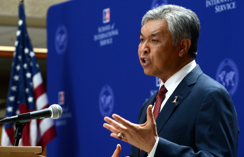 Deputy Prime Minister Datuk Seri Dr Ahmad Zahid Hamidi speaking to students at American University, Washington DC, April 3, 2016. u00e2u20acu201d Bernama pic