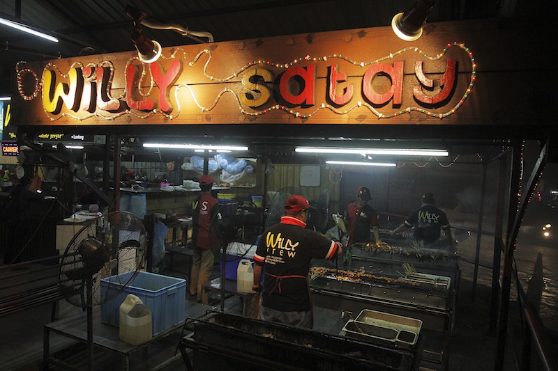 Willy Satay is another good place to get your satay fix without actually going into Kajang town.