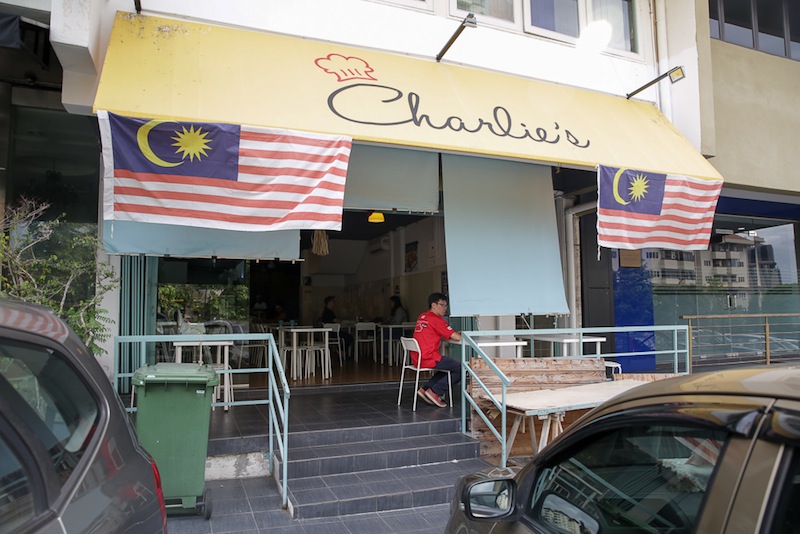 Look for Charlie's Cafe in Taman Bukit Desa that is proud to be supporting Malaysian heritage food. 