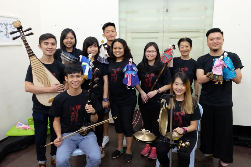 The young performers of the Ombak-Ombak ArtStudio potehi group. u00e2u20acu201d Picture by KE Ooi
