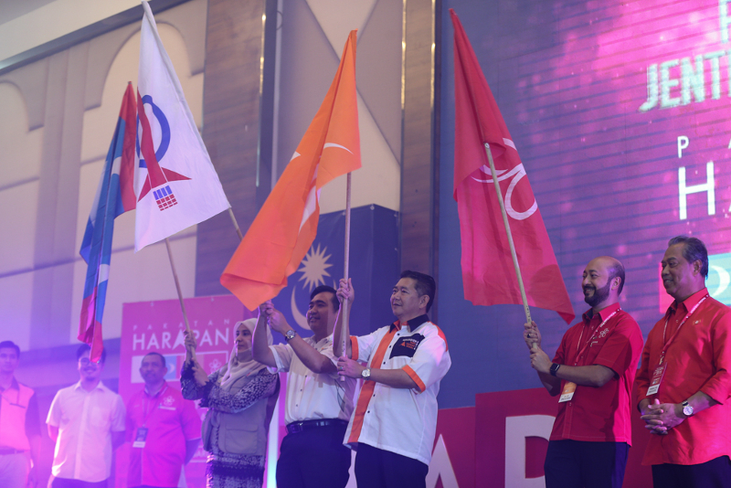 Pakatan Harapan leaders gather during the Pakatan Harapan convention in Shah Alam January 7, 2018. u00e2u20acu2022 Picture by Ahmad Zamzahuri