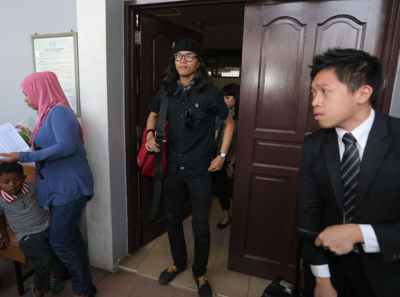 The decision on graphic artist Mohd Fahmi Reza Mohd Zarinu00e2u20acu2122s charge over a clown sketch of Datuk Seri Najib Razak has been postponed to February 7. u00e2u20acu2022 Picture by Farhan Najib