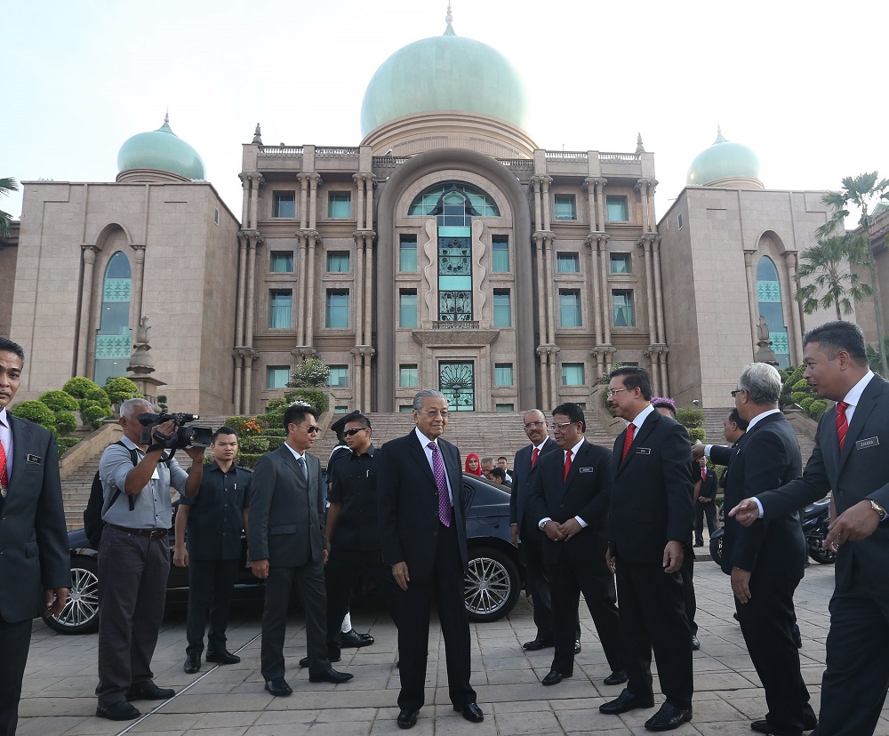 Prime Minister Tun Dr Mahathir Mohamad arrives for the monthly assembly of the Prime Ministeru00e2u20acu2122s Department in Putrajaya May 21, 2018. u00e2u20acu201d Picture by Razak Ghazalinn