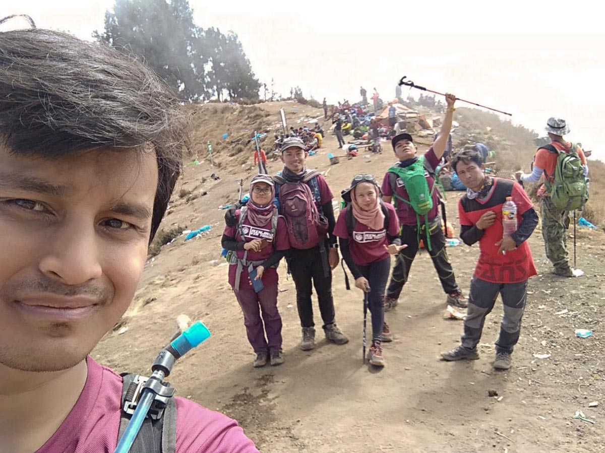 A group photo of Watawa Nataf Zulkifli (second right) along with his group on Mount Rinjani at Lombok, Indonesia. — Picture courtesy of Watawa Nataf Zulkifli