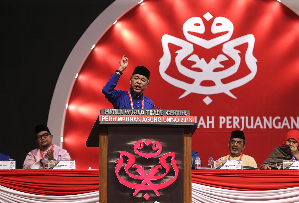 Umno president Datuk Seri Ahmad Zahid Hamidi delivers his speech during the partyu00e2u20acu2122s annual general assembly at PWTC in Kuala Lumpur September 30, 2018. u00e2u20acu201d Picture by Azneal Ishak