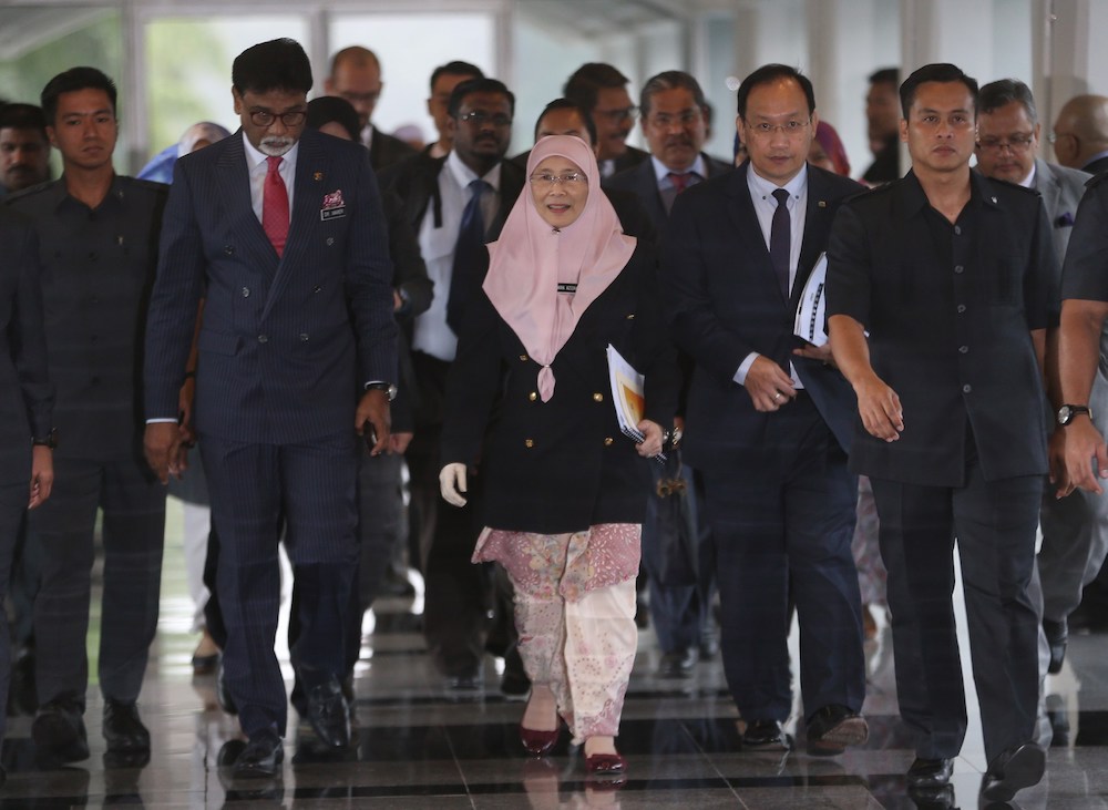 Deputy prime minister, Datuk Seri Dr Wan Azizah Wan Ismail arrives to chair the 74th Majlis Tanah Negara (MTN) meeting at Parliament December 3, 2018. u00e2u20acu201d Picture by Razak Ghazali