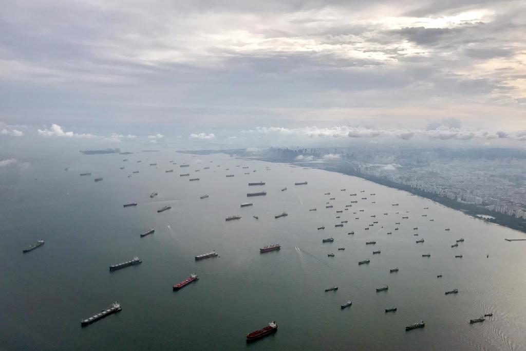 Vessels anchored along the Singapore Strait. u00e2u20acu201d Reuters pic