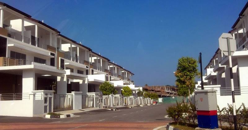 A generic view of Sunway Cassia gated and guarded housing area at Batu Maung, Penang. u00e2u20acu201d Picture via Facebook/Penang Properties