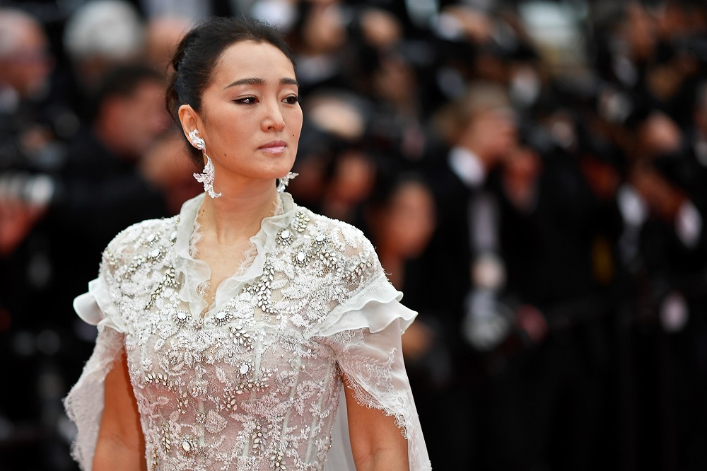 Chinese actress Gong Li poses as she arrives for the screening of the film u00e2u20acu02dcThe Dead Donu00e2u20acu2122t Dieu00e2u20acu2122 during the 72nd edition of the Cannes Film Festival in Cannes May 14, 2019. u00e2u20acu201d AFP pic      
