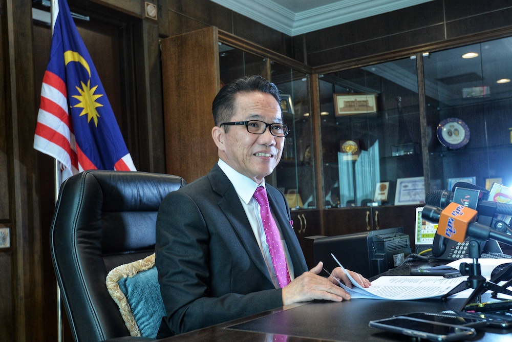 Datuk Liew Vui Keong speaks to reporters at the Prime Ministeru00e2u20acu2122s Office in Putrajaya May 8, 2019. u00e2u20acu201d Picture by Shafwan Zaidon