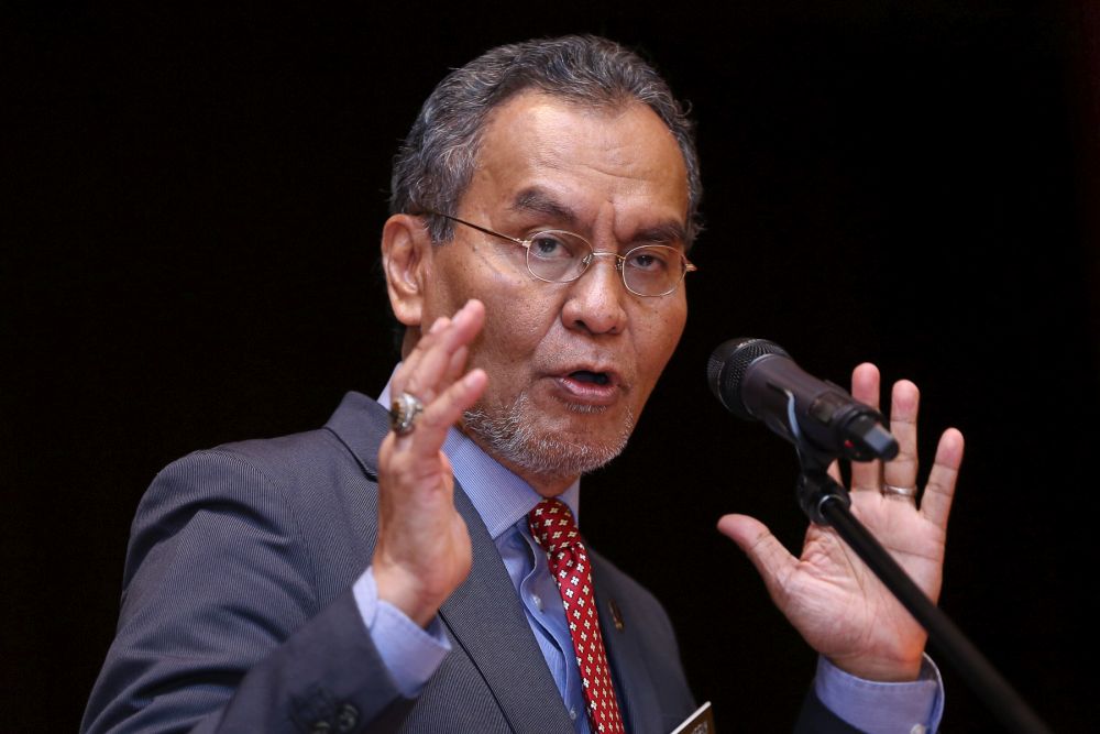 Health Minister Datuk Seri Dzulkefly Ahmad speaks during a townhall session at Puspanita Puri, Putrajaya June 11, 2019. u00e2u20acu201d Picture by Yusof Mat Isann
