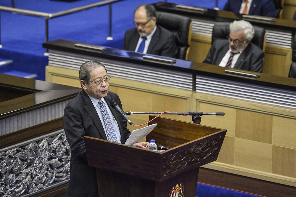 Deputy chairman of the parliamentary Caucus on Reform and Governance, Lim Kit Siang, speaks at the Parliament in Kuala Lumpur July 26, 2019. u00e2u20acu201d Picture by Miera Zulyana