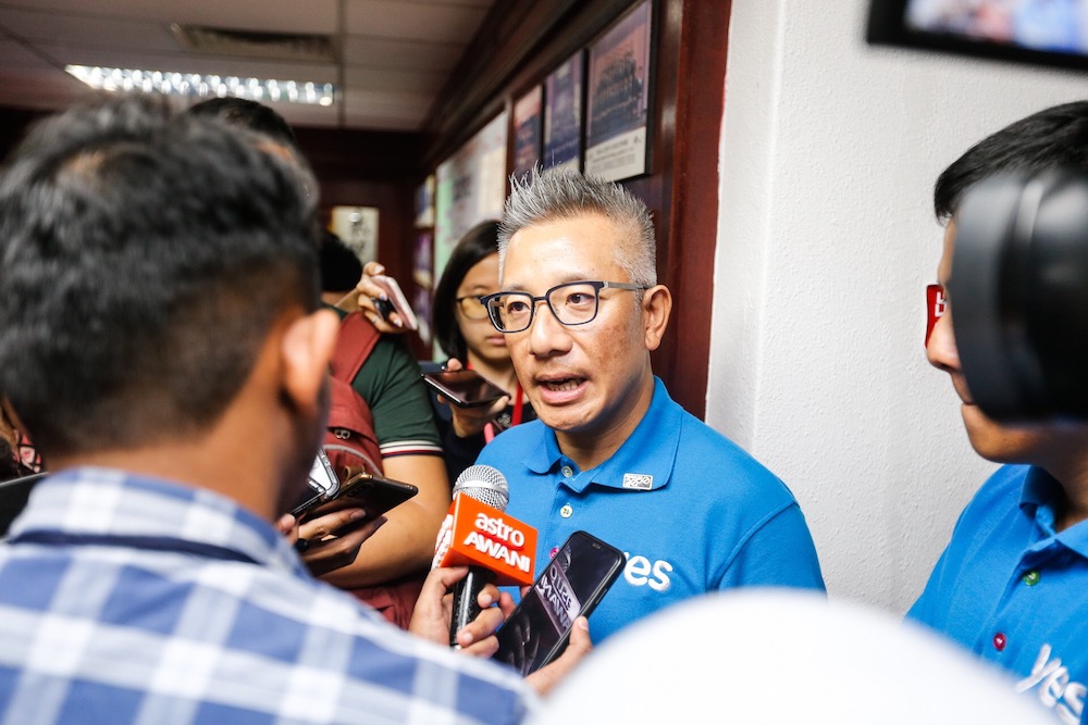 YTL Communications CEO Wing K. Lee speaks to the press during the Pilot Project for Gigawire in George Town July 9, 2019. — Picture by Sayuti Zainudin