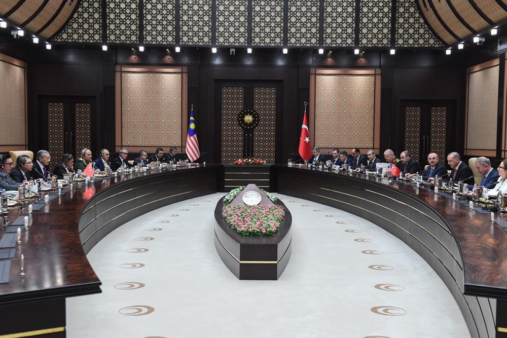 Malaysian delegates meet their Turkish counterparts at the Presidential Complex in Ankara July 25, 2019. u00e2u20acu201d Bernama pic