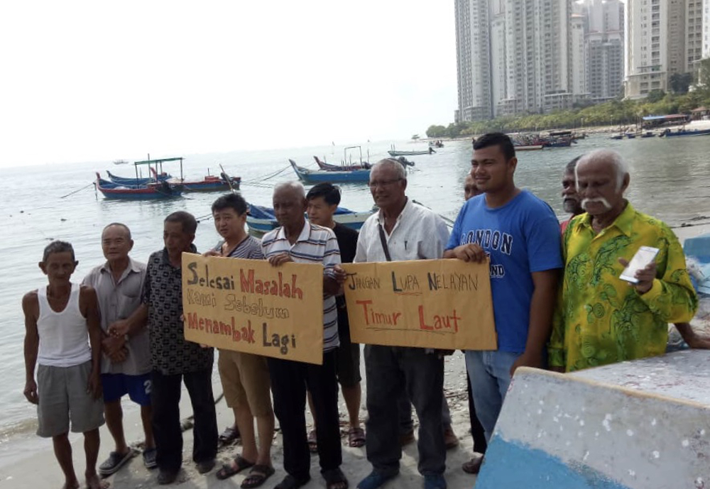 Fishermen affected by the STP1 & STP2 called on the state authorities to resolve their issues first before commencing on another reclamation project. 