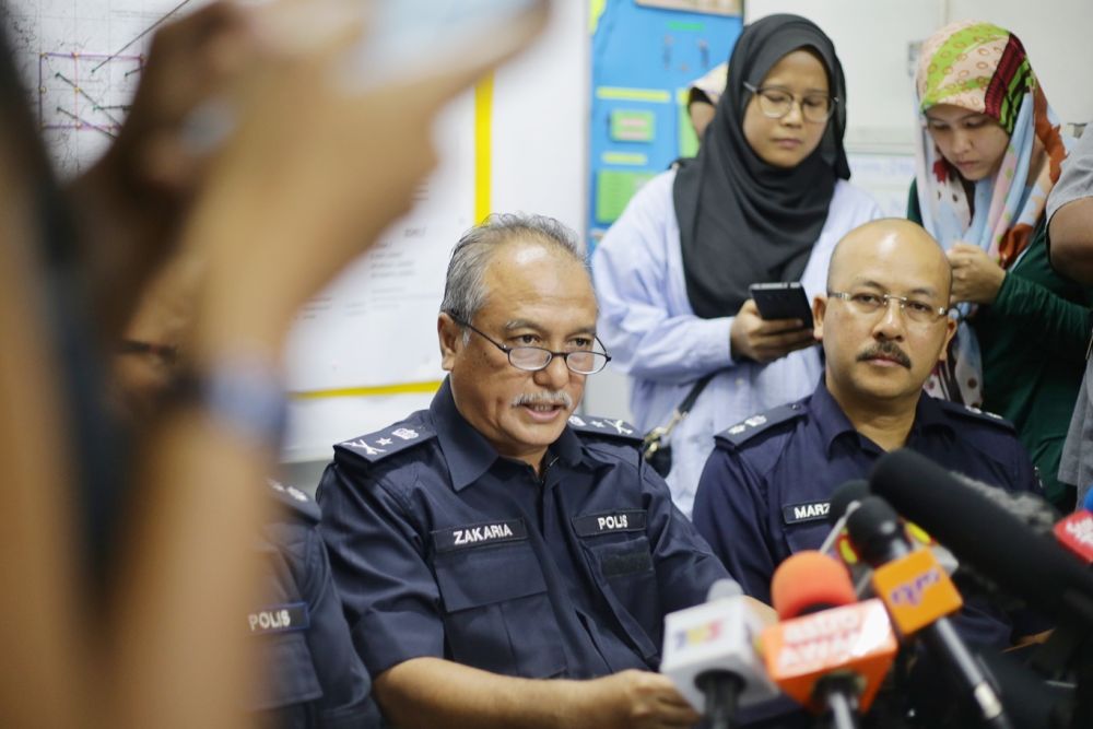 Negri Sembilan deputy police chief Senior Assistant Commissioner Che Zakaria Othman speaks during a press conference at the Pantai police station in Kuala Lumpur August 7, 2019. u00e2u20acu201d Picture by Ahmad Zamzahuri