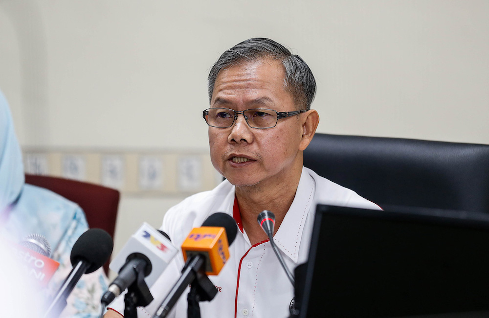 Deputy Health Minister Dr Lee Boon Chye speaks to the press about the recent tuberculosis case at Penang General Hospital, September 17, 2019. u00e2u20acu201d Picture by Sayuti Zainudin 