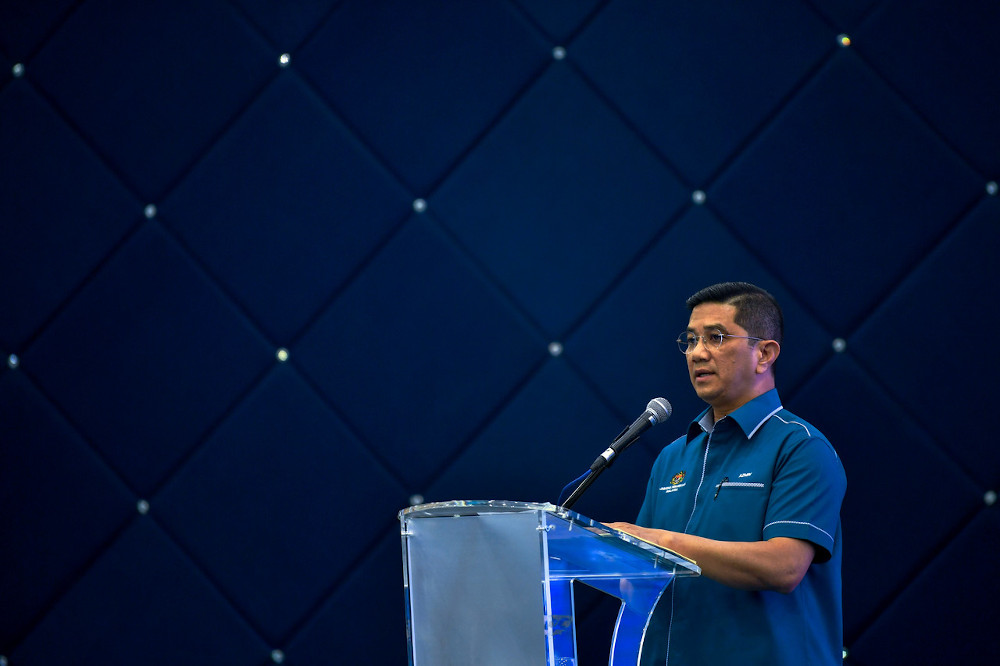 Datuk Seri Mohamed Azmin Ali gives a speech during the launch of national-level celebrations of World Statistics Day and the 70th anniversary of the Department of Statistics Malaysia in Muar October 20, 2019. u00e2u20acu201d Bernama pic