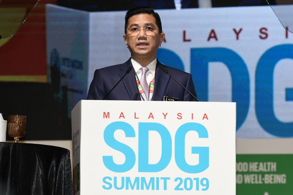 Economic Affairs Minister Datuk Seri Mohamed Azmin Ali delivers his speech at the Malaysia Sustainable Development Goals Summit 2019 at Kuala Lumpur Convention Centre November 6, 2019. u00e2u20acu201d Bernama pic