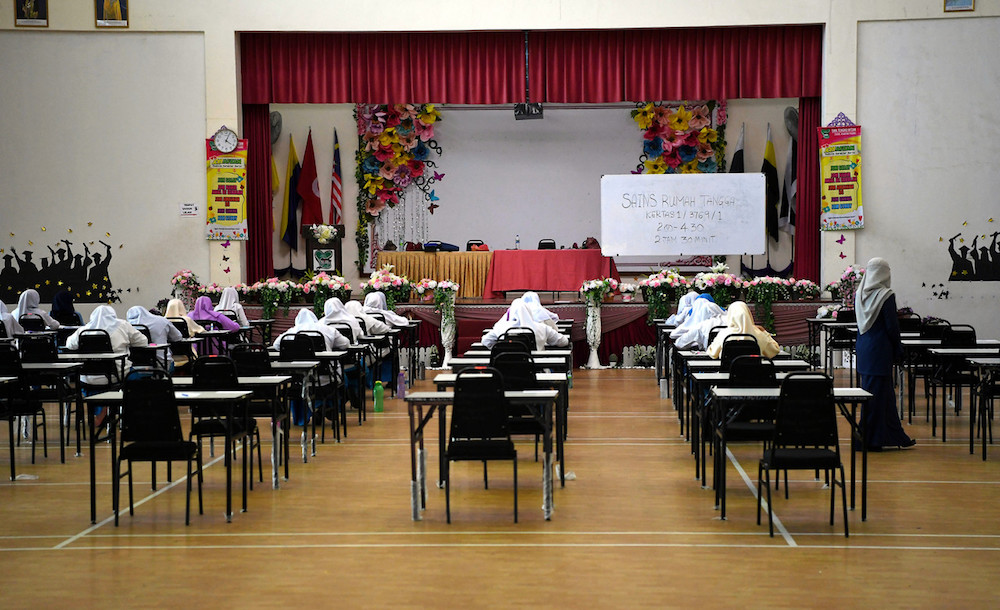 Students sit for a Sijil Pelajaran Malaysia (SPM) home science paper at Sekolah Menengah Kebangsaan Tengku Afzan in Kuantan October 14, 2019. u00e2u20acu201d Bernama pic