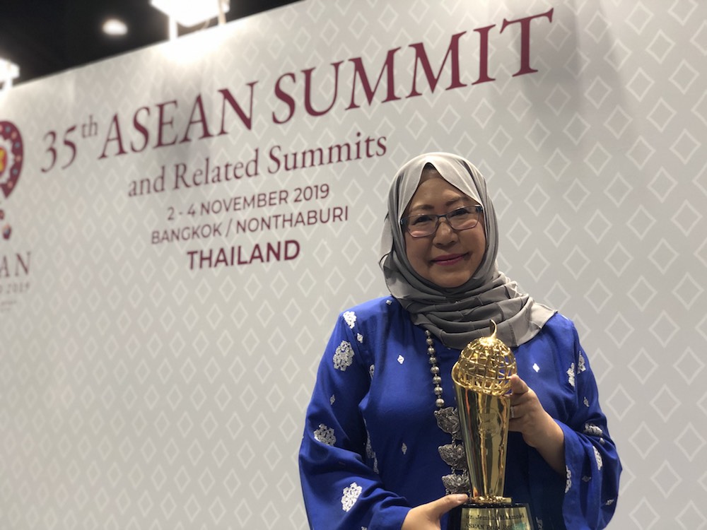 Asean Prize 2019 winner Tan Sri Dr Jemilah Mahmood poses with her trophy after the award ceremony in Bangkok November 3, 2019. u00e2u20acu201d Picture by Debra Chong