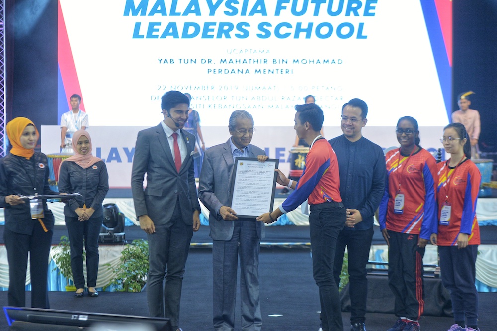 Prime Minister Tun Dr Mahathir Mohamad officiates the Alumni Malaysia Future Leaders School (MFLS) convention at Universiti Kebangsaan Malaysia November 22, 2019. u00e2u20acu201d Picture by Shafwan Zaidon