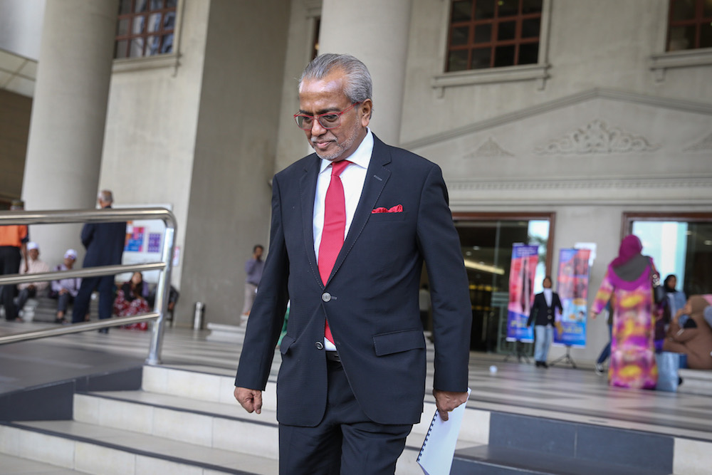 Lawyer Tan Sri Muhammad Shafee Abdullah is pictured at the Kuala Lumpur High Court December 3, 2019. — Picture by Yusof Mat Isa