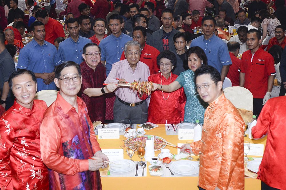 Prime Minister Tun Dr Mahathir Mohammad and his wife, Tun Dr Siti Hasmah attending the 2020 Chinese New Year Open House organised by Minister of Finance Lim Guan Eng and Klang Chinese Chamber of Commerce and Industry (KCCCI) at Klang Hokkien Association H