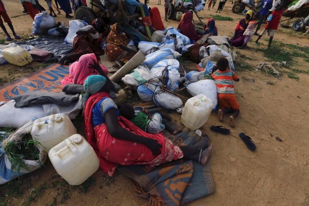 File picture shows internally displaced persons (IDP) fleeing from tribe clashes in Balela locality rest after arriving at Kalma camp in Darfur, Sudan July 24,2017. u00e2u20acu201d Reuters pic