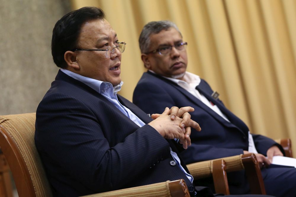 According to Utusan Malaysia, Datuk Eddin Syazlee Shith said the role would also be known as a ‘supervising minister’, which would be similar to the ‘minister mentor’ position Singapore created in 2004. — Picture by Yusof Mat Isa