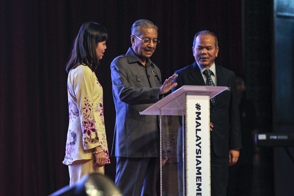 Prime Minister Tun Dr Mahathir Mohamad launches the National Reading Decade at Universiti Kebangsaan Malaysia in Bangi February 13, 2020. u00e2u20acu2022 Picture by Shafwan Zaidon