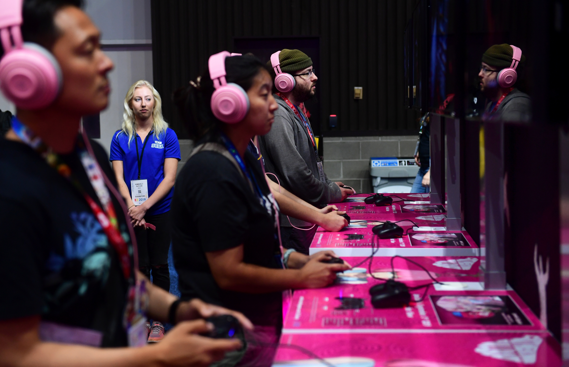 Gaming fans play at the 2019 Electronic Entertainment Expo on June 12, 2019 in Los Angeles, California. u00e2u20acu201d AFP pic