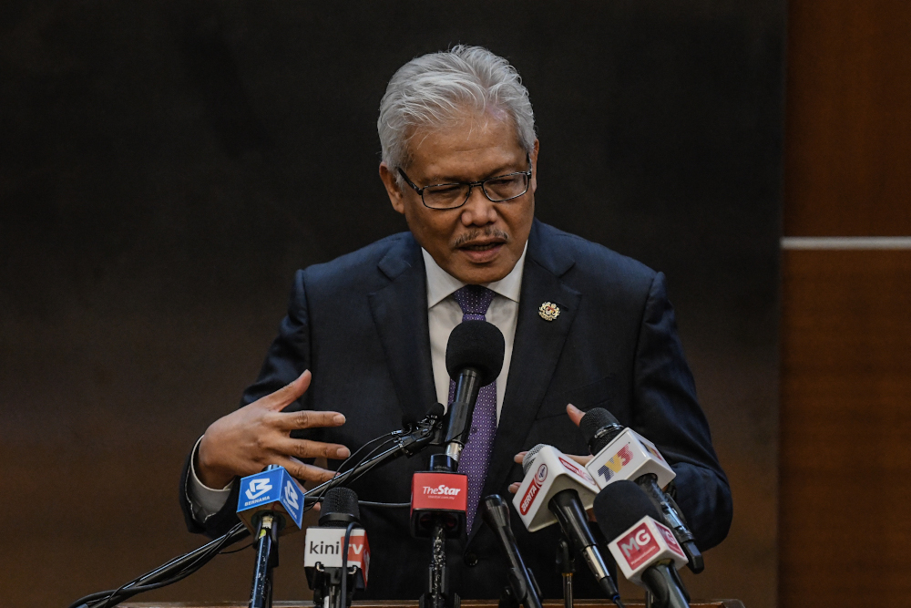 Home Minister Datuk Seri Hamzah Zainudin speaks during press conference in Kuala Lumpur March 31, 2020. u00e2u20acu201d Picture by Firdaus Latif