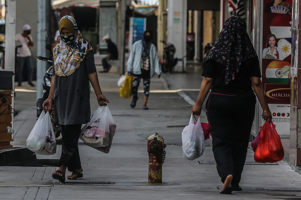Trade online, target neighbourhood market during Ramadan | Malaysia | Malay  Mail