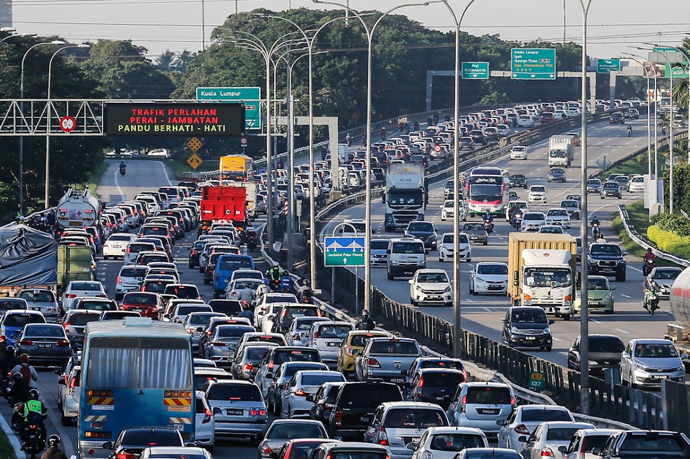 A general view of the traffic on the North South Highway on the first day of the conditional movement control order May 4, 2020. u00e2u20acu201d Picture by Sayuti Zainudin