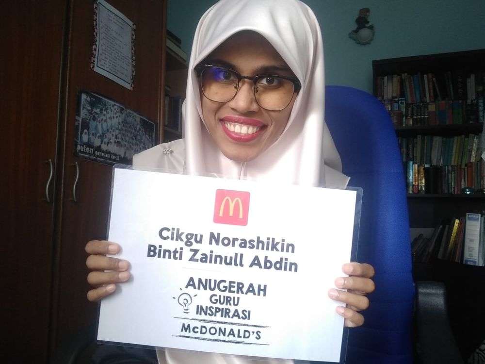 Norashikin was recently awarded the 'Anugerah Guru Inspirasi' by McDonald's Malaysia. — Picture via Facebook