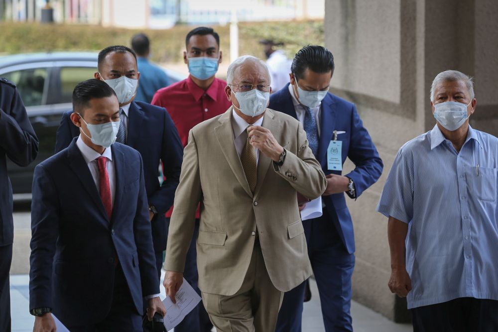 Datuk Seri Najib Razak arrives at the Kuala Lumpur High Court May 20, 2020. u00e2u20acu201d Picture by Yusof Mat Isa