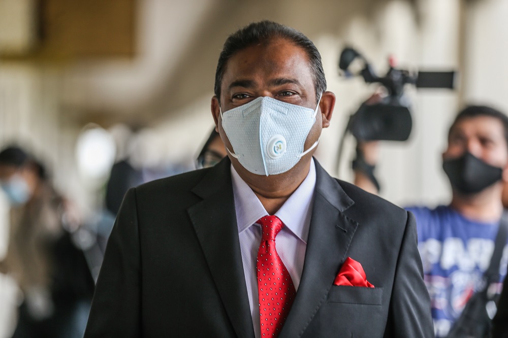 Datuk Seri Abdul Azeez Abdul Rahim is pictured at the Kuala Lumpur Court Complex August 19, 2020. ― Picture by Firdaus Latif